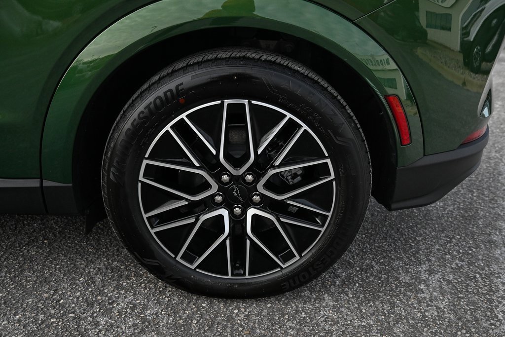 Used 2025 Ford Mustang Mach-E Premium image 13