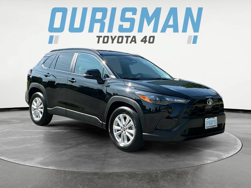 Certified 2026 Toyota Corolla Cross LE w/ Moonroof Package AWD/4WD image 1