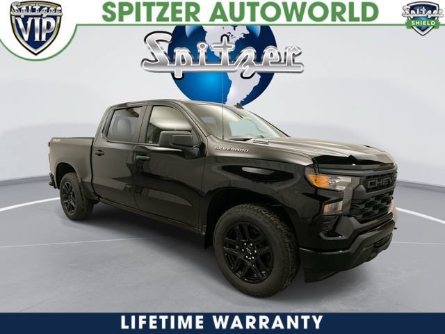 New 2026 Chevrolet Silverado 1500 Custom w/ Turbomax Blackout Package