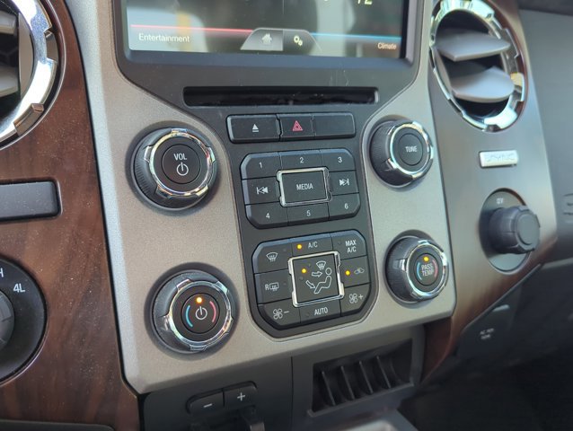 Used 2015 Ford F250 Lariat AWD/4WD image 21