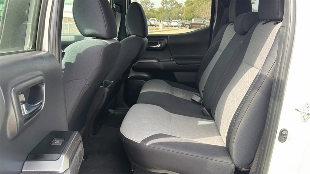 Certified 2023 Toyota Tacoma TRD Off-Road image 35