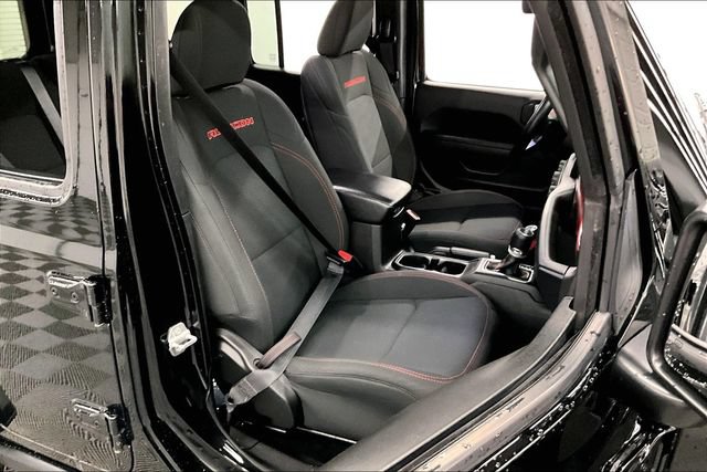 Used 2022 Jeep Wrangler Unlimited Rubicon w/ Dual Top Group AWD/4WD image 8