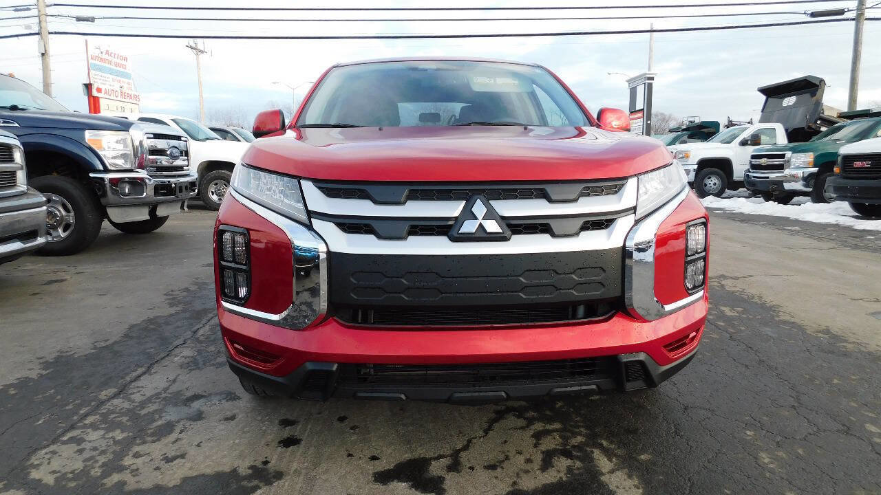 Used 2024 Mitsubishi Outlander Sport AWD image 3