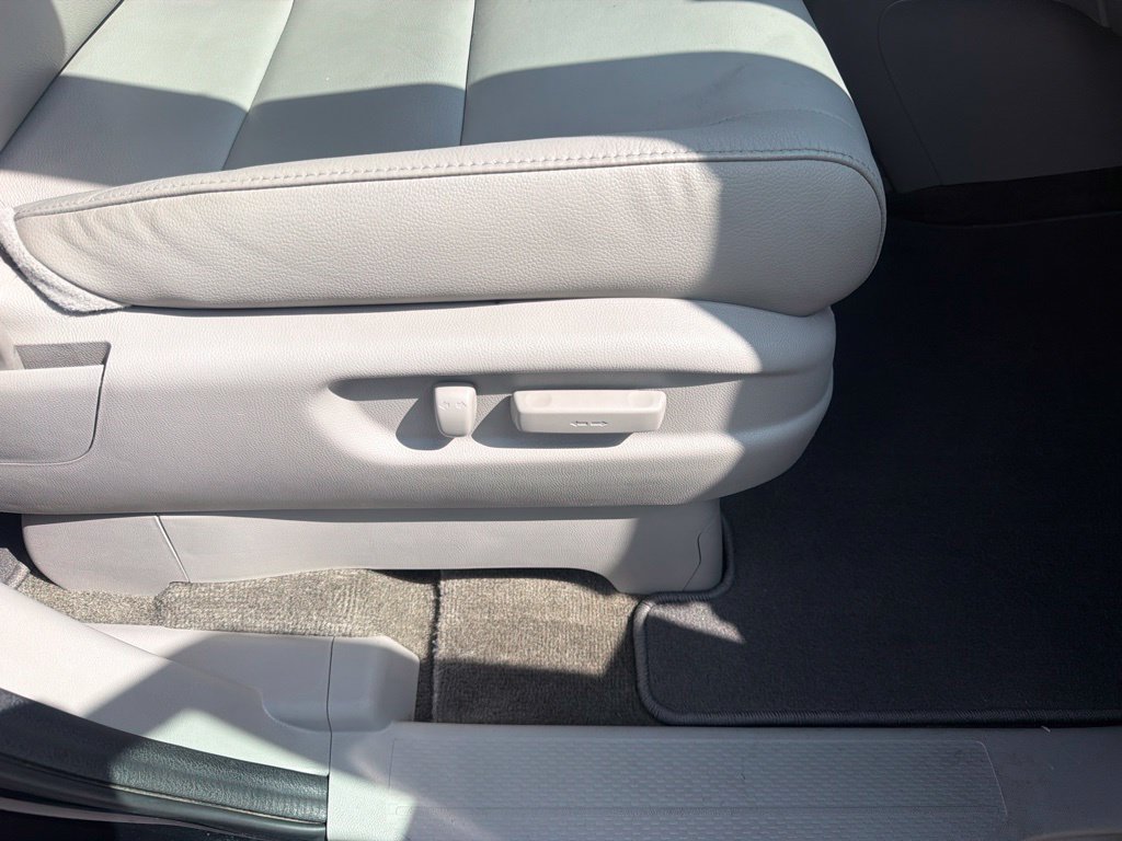 Used 2014 Honda Odyssey EX-L image 32