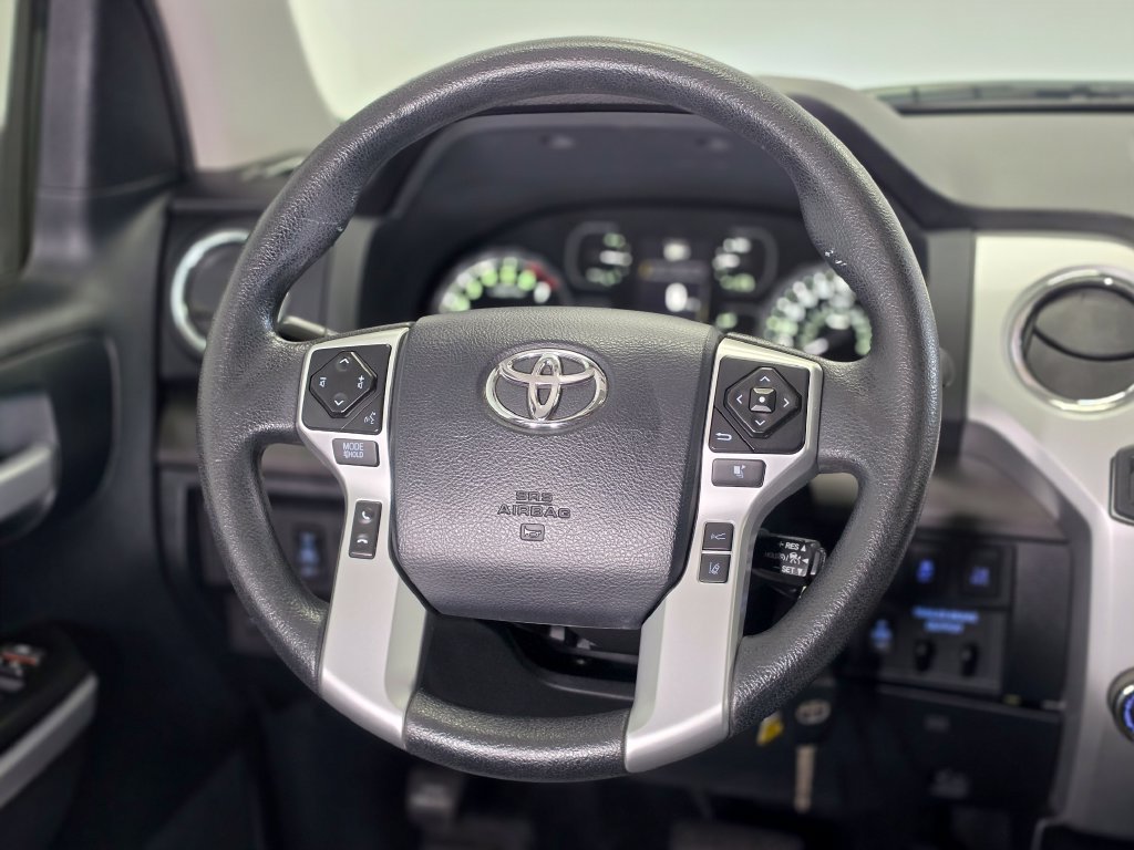 Used 2018 Toyota Tundra SR5 AWD/4WD image 17