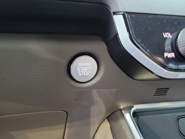 New 2026 Kia Carnival EX FWD image 22