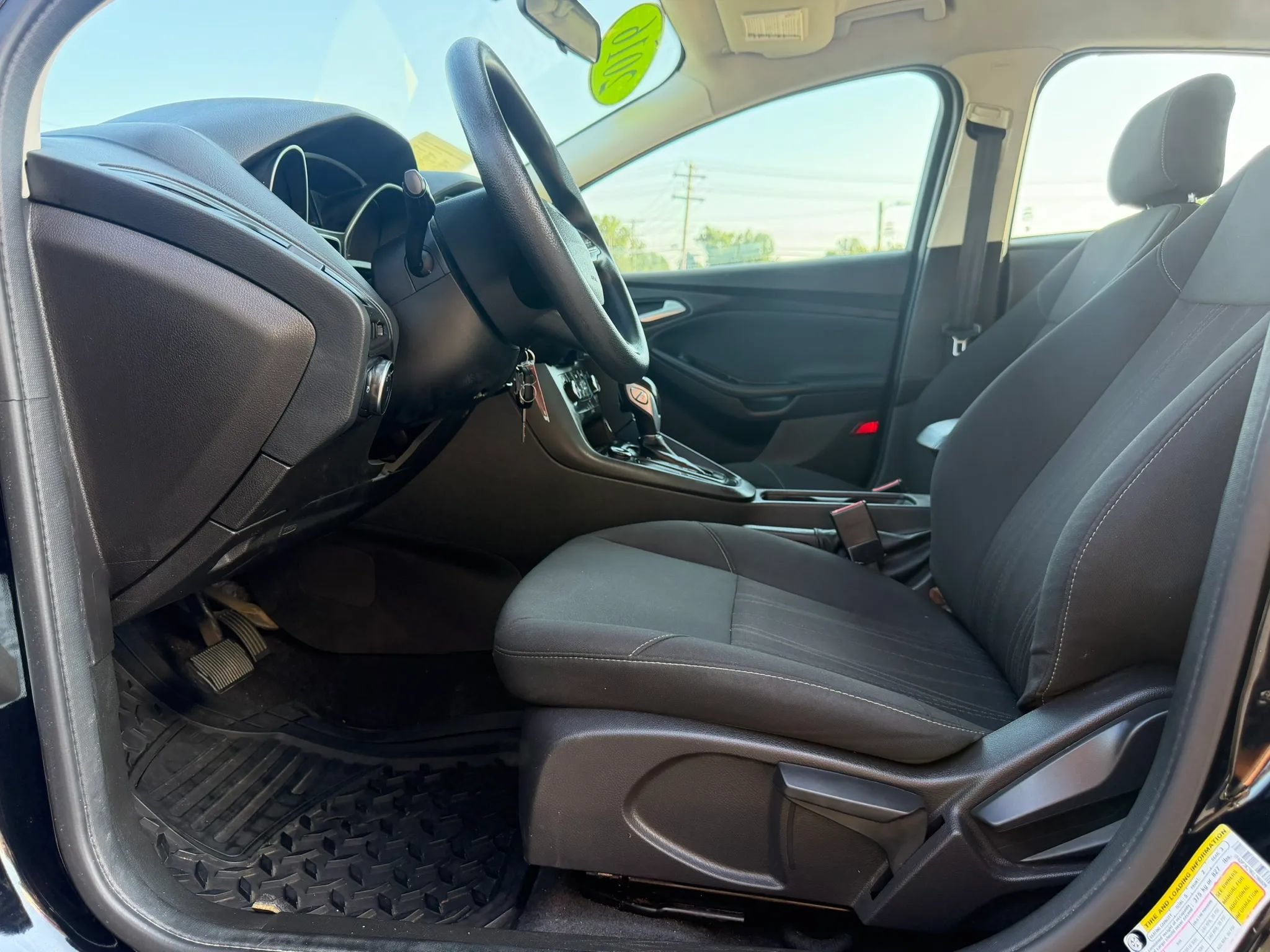 Used 2016 Ford Focus SE FWD image 11