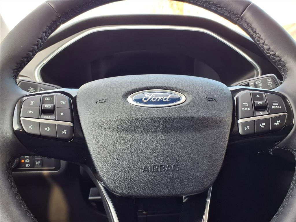 Used 2021 Ford Escape Titanium w/ Class II Trailer Tow Package image 16