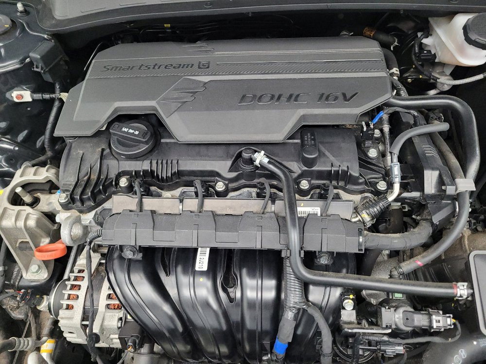 Used 2023 Hyundai Elantra SEL w/ Cargo Package FWD image 30
