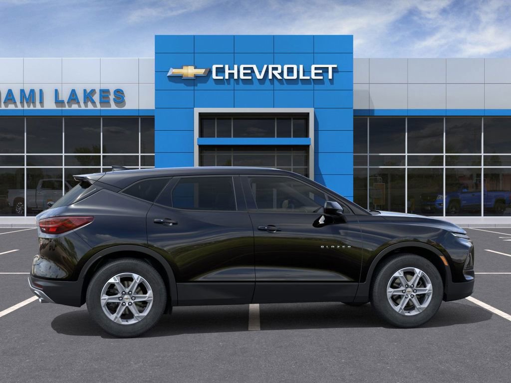 New 2026 Chevrolet Blazer LT FWD image 5