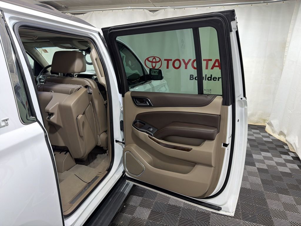 Used 2020 Chevrolet Suburban LT image 13