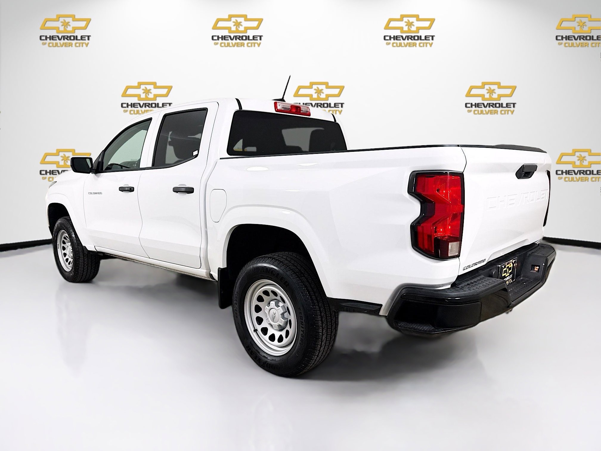 Used 2024 Chevrolet Colorado W/T image 5