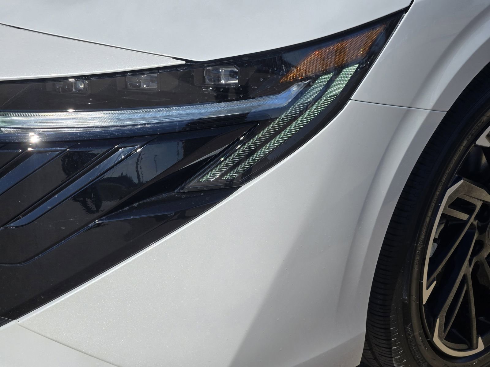 New 2026 Nissan Sentra SR w/ SR All Weather Package FWD image 9