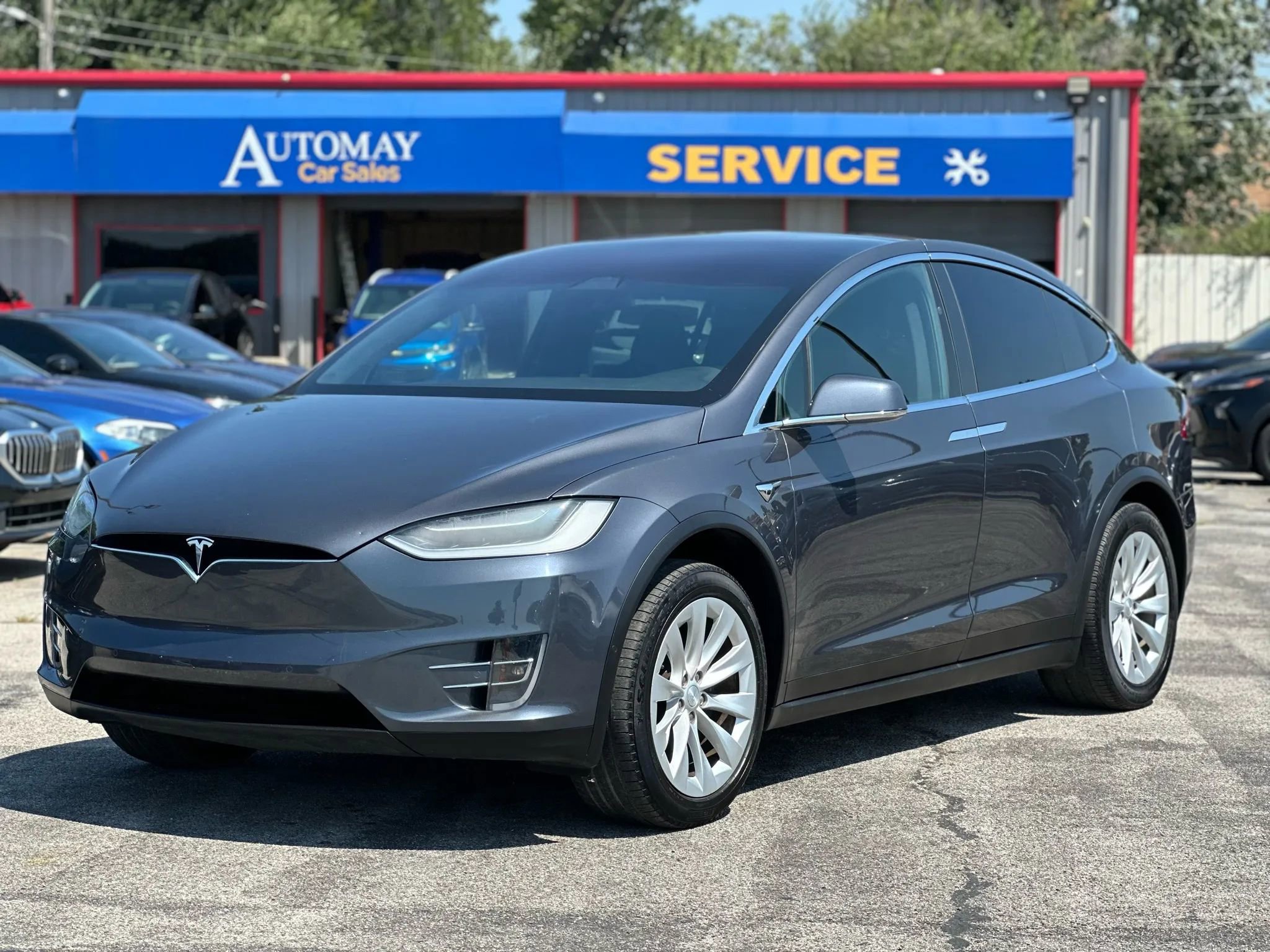 Used 2018 Tesla Model X 75D image 2