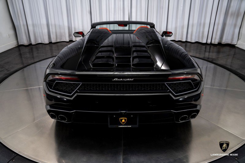 Used 2019 Lamborghini Huracan LP 580-2 image 17