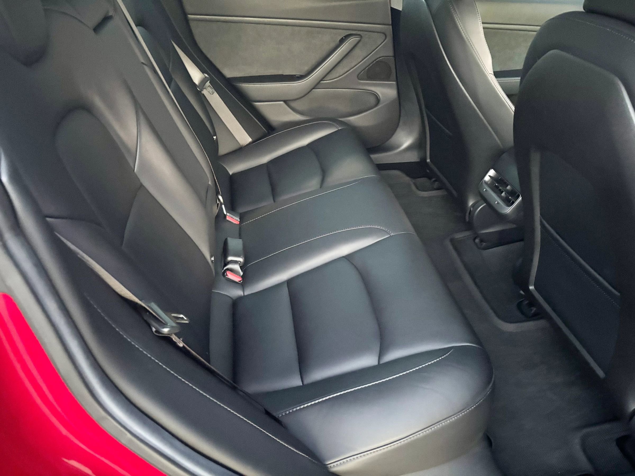 Used 2018 Tesla Model 3 Long Range image 14