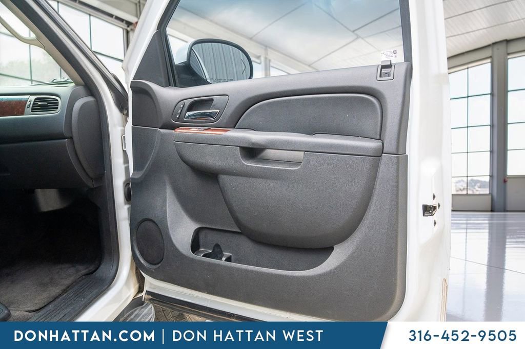 Used 2012 GMC Yukon SLT w/ SLT-2 Equipment Package AWD/4WD image 24