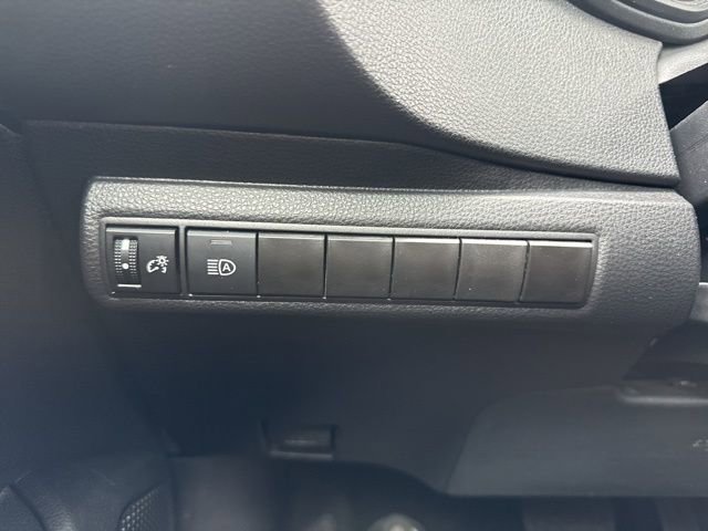 Used 2025 Toyota Corolla LE FWD image 22