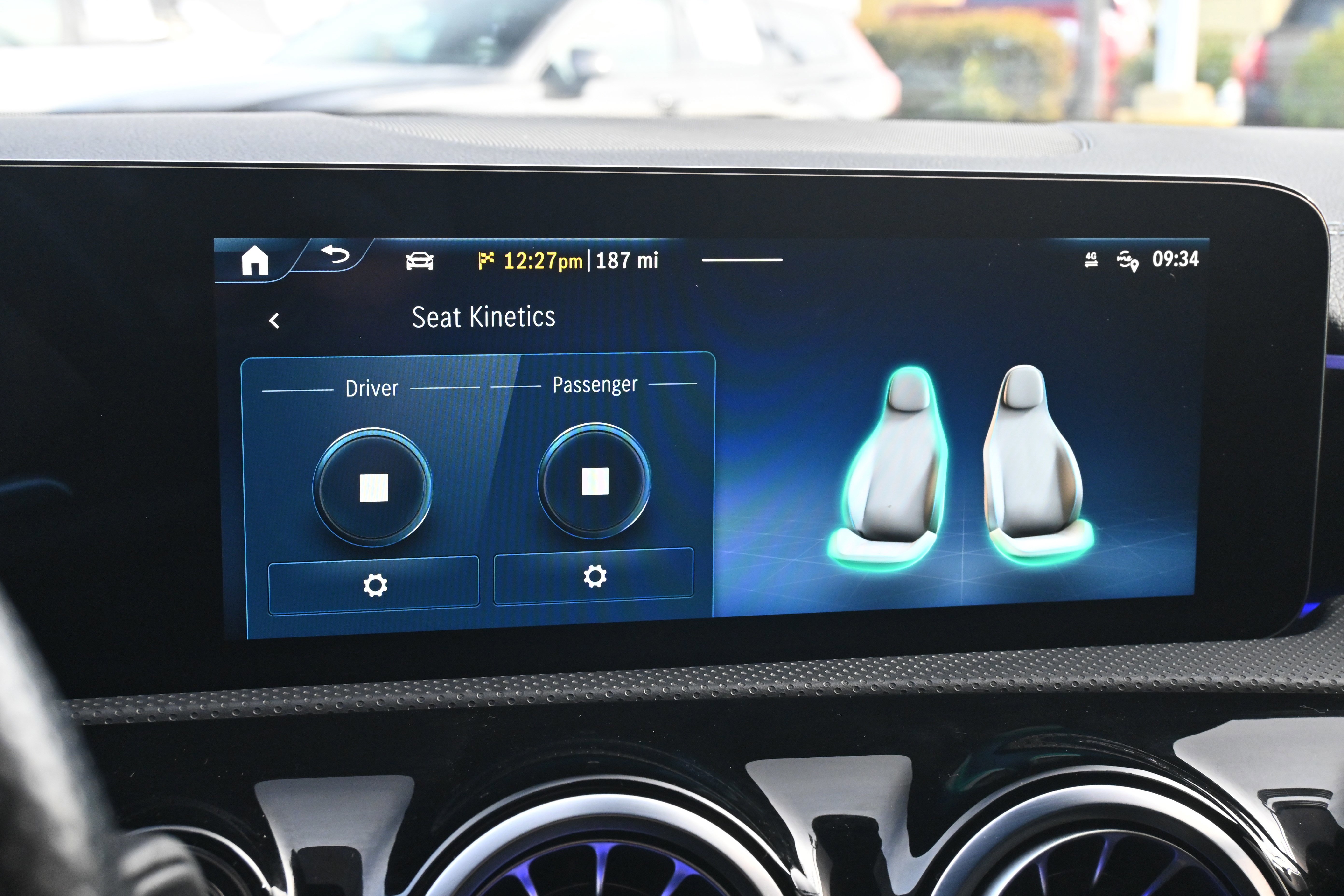 Used 2024 Mercedes-Benz CLA 35 AMG 4MATIC image 26