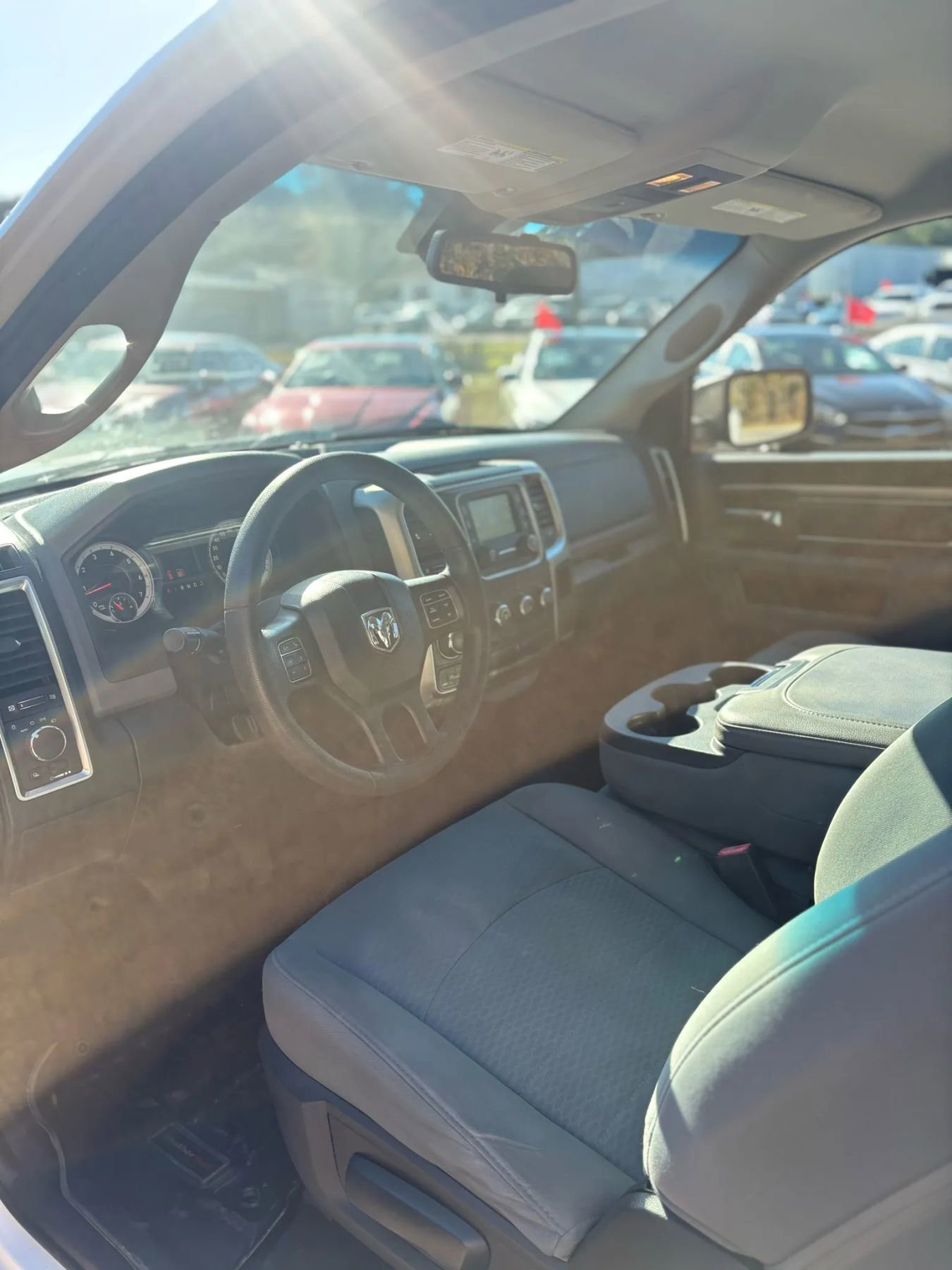 Used 2014 RAM 1500 Classic SLT image 32