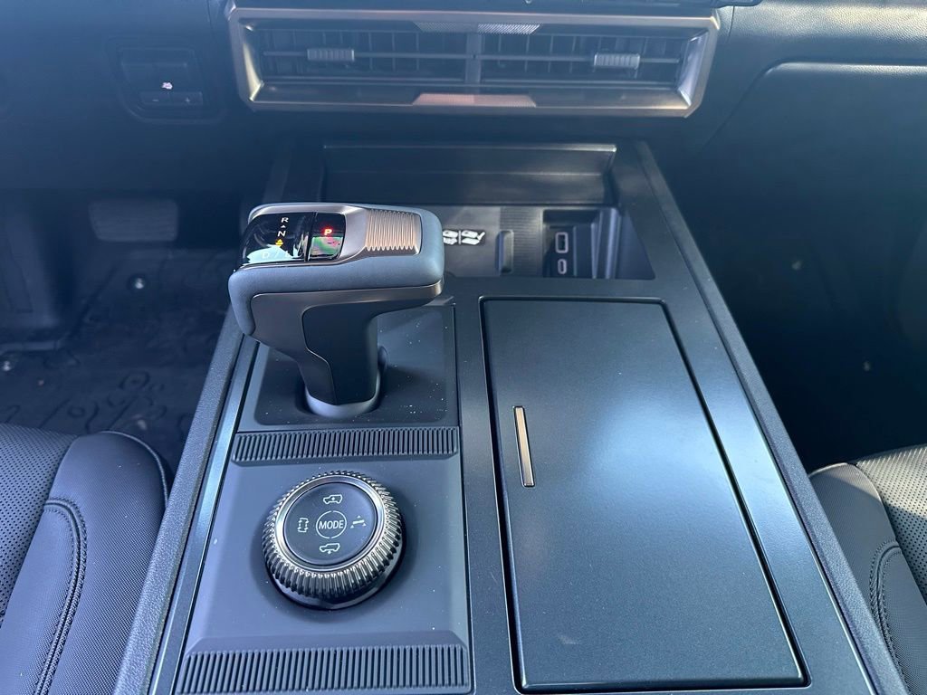 New 2025 GMC Hummer EV 2X w/ Extreme Off-Road Package image 37