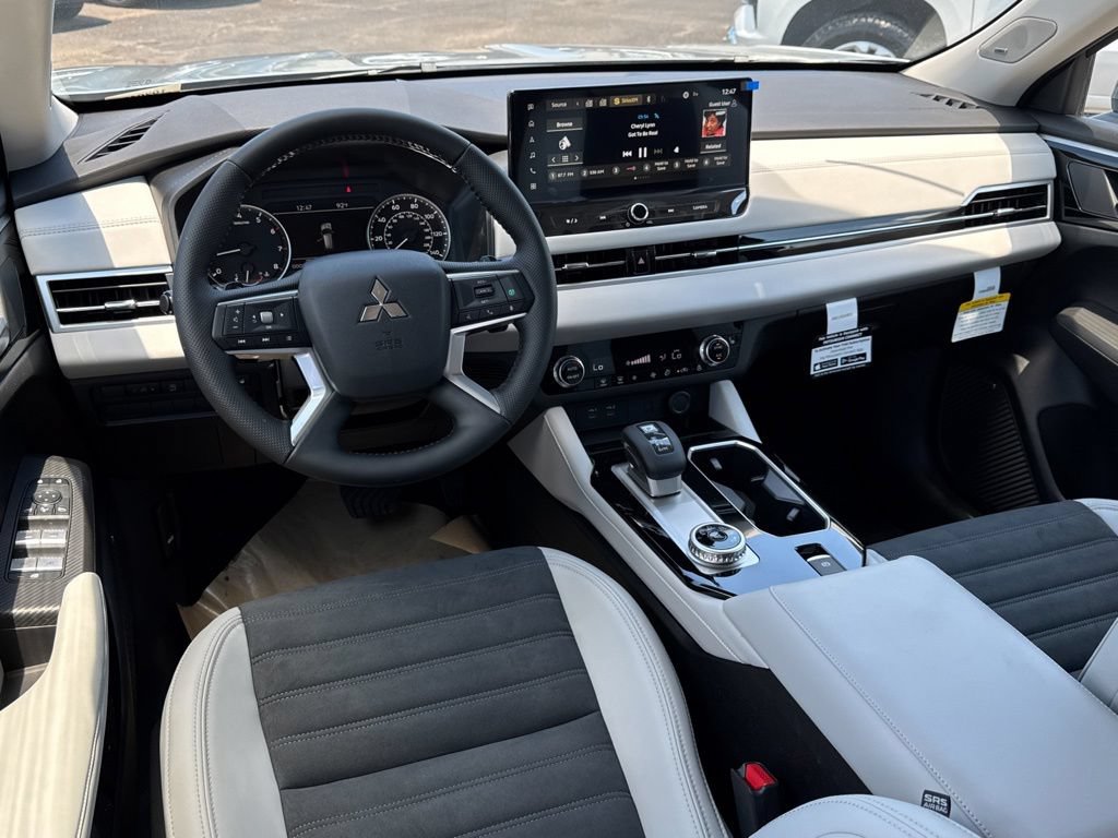 New 2026 Mitsubishi Outlander SE FWD image 7