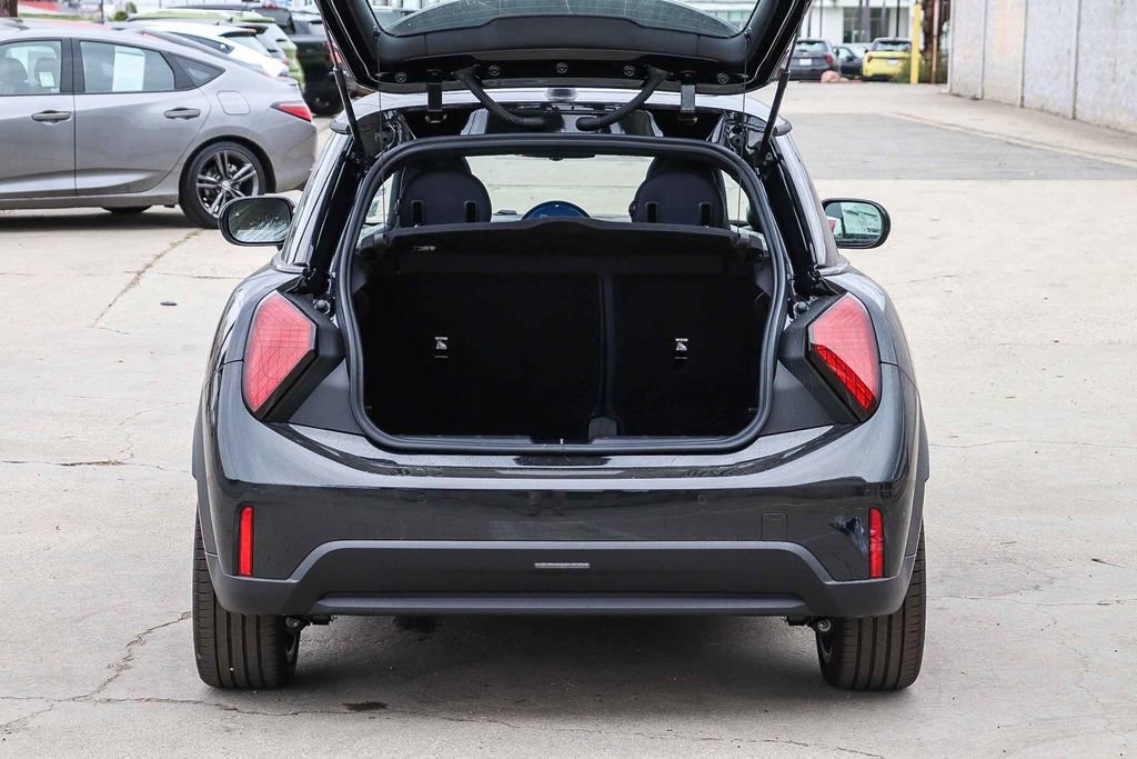 New 2026 MINI Cooper 2-Door Hardtop image 28