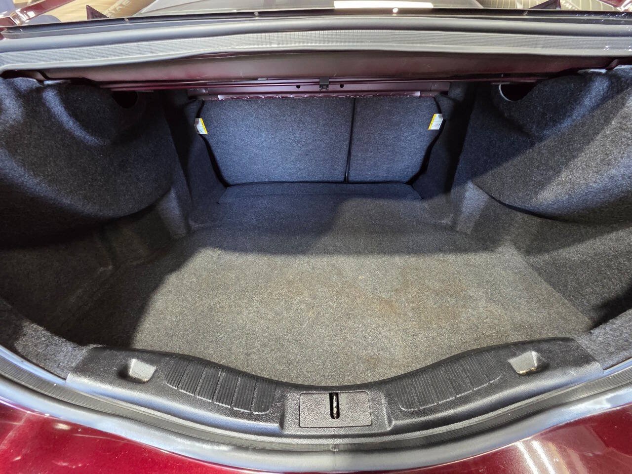 Used 2017 Ford Fusion S FWD image 28
