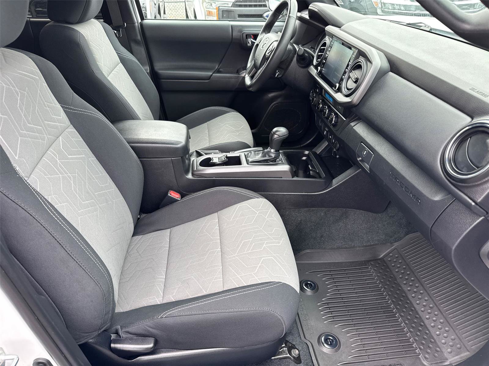 Used 2023 Toyota Tacoma TRD Sport AWD/4WD image 16