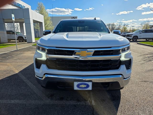 Used 2025 Chevrolet Silverado 1500 LT w/ Protection Package AWD/4WD image 7