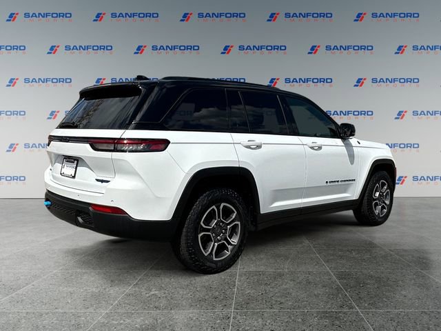 Used 2022 Jeep Grand Cherokee Trailhawk image 5