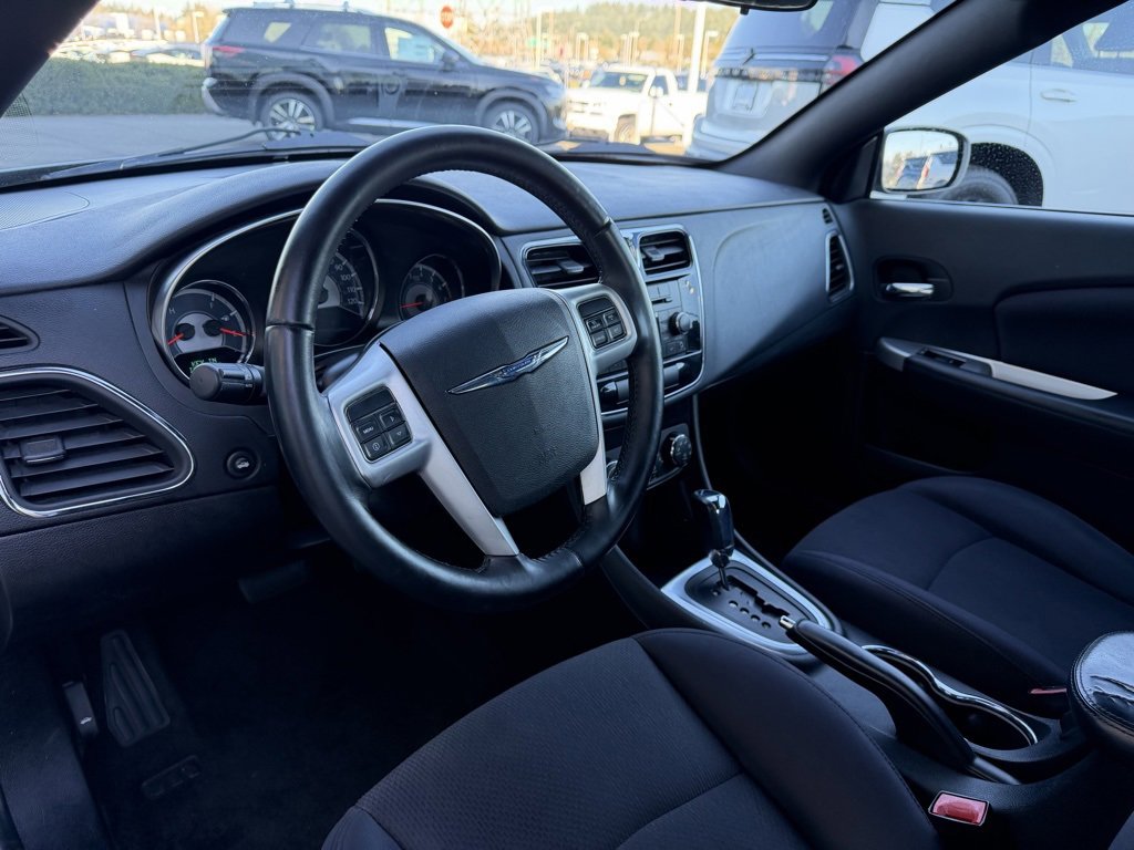 Used 2013 Chrysler 200 Touring image 15