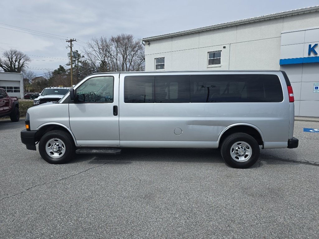 Used 2020 Chevrolet Express 3500 LS image 8