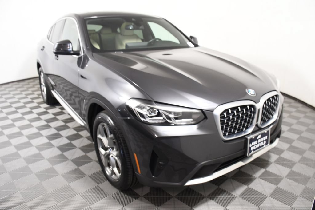 Used 2023 BMW X4 xDrive30i AWD/4WD image 9