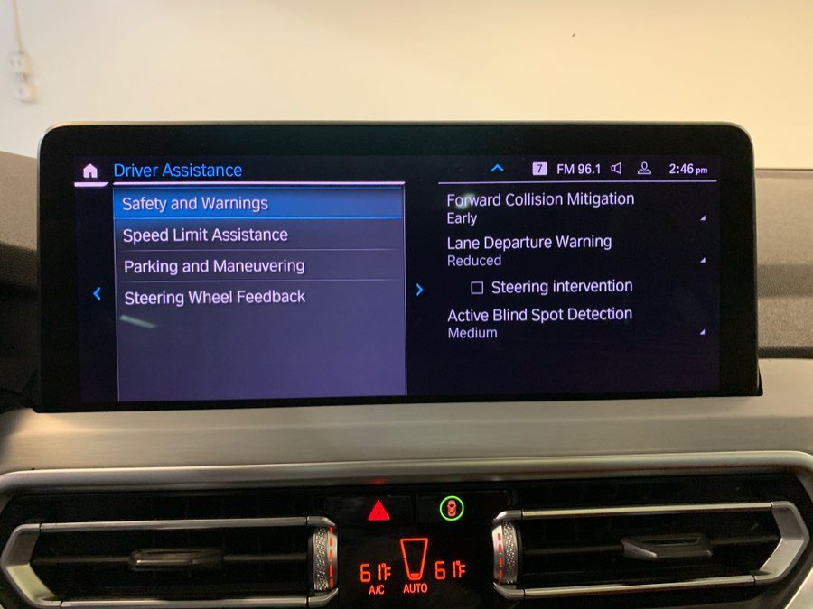 Used 2023 BMW X4 xDrive30i w/ M Sport Package AWD/4WD image 36