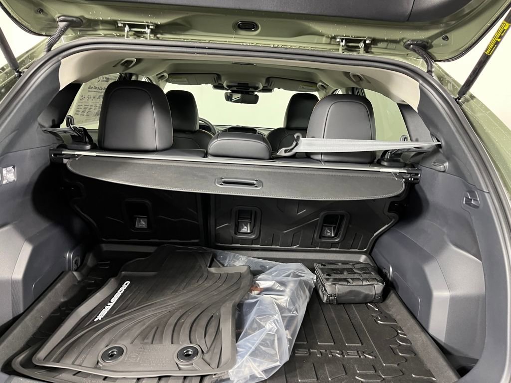 New 2026 Subaru Crosstrek 2.5i Limited w/ Crosstrek Mirror Package image 16