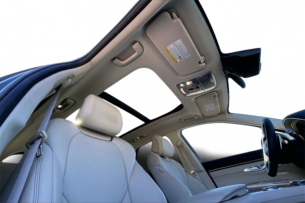 Used 2023 Genesis GV70 2.5T Select w/ Select Package image 25