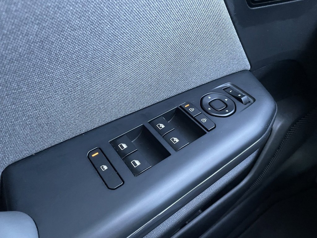 Used 2025 Kia K4 EX image 11