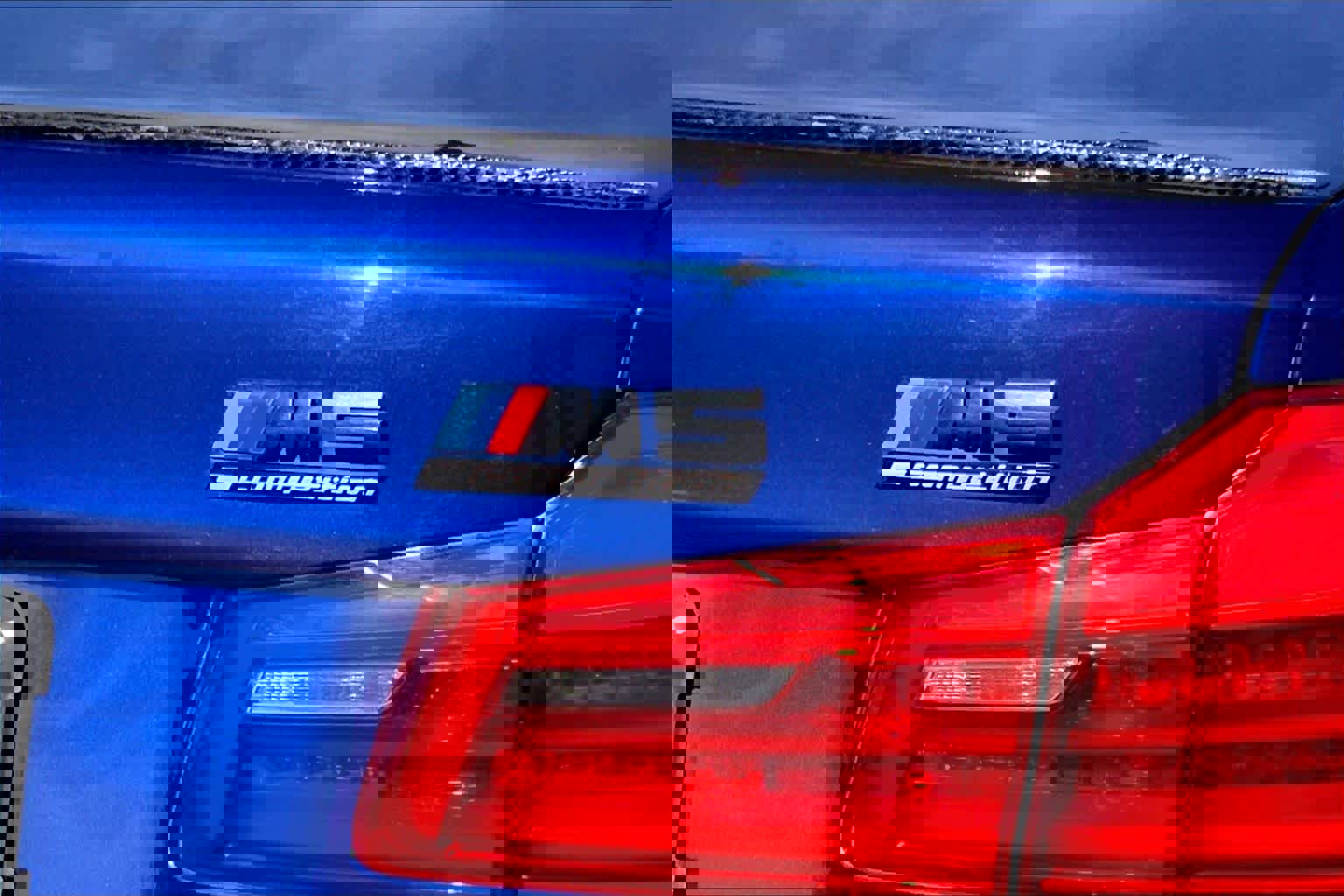 Used 2019 BMW M5 w/ Executive Package image 27