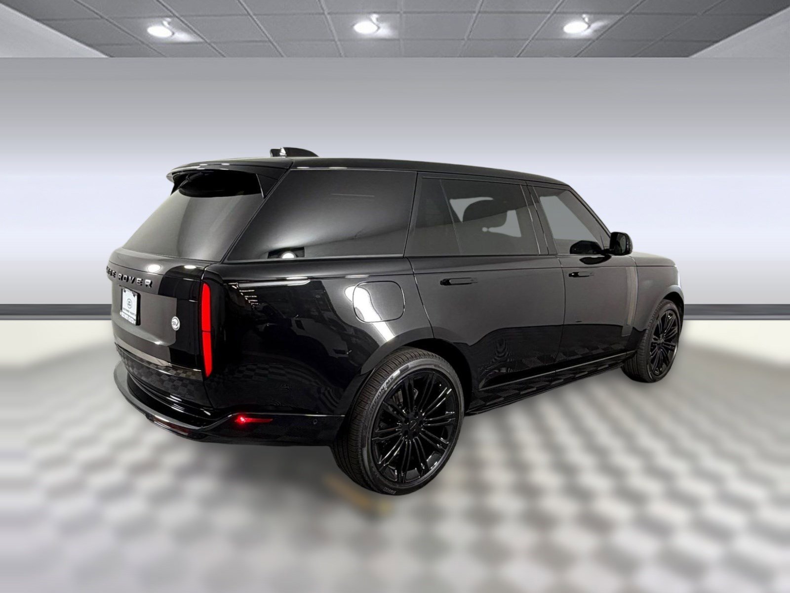 New 2026 Land Rover Range Rover SV image 9