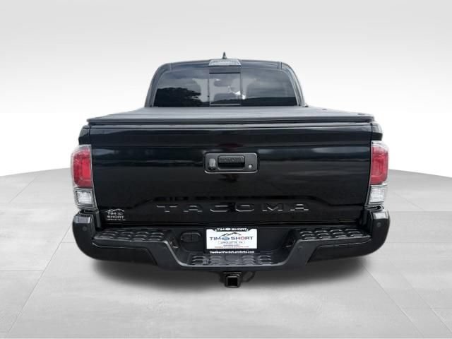 Used 2022 Toyota Tacoma Limited AWD/4WD image 10