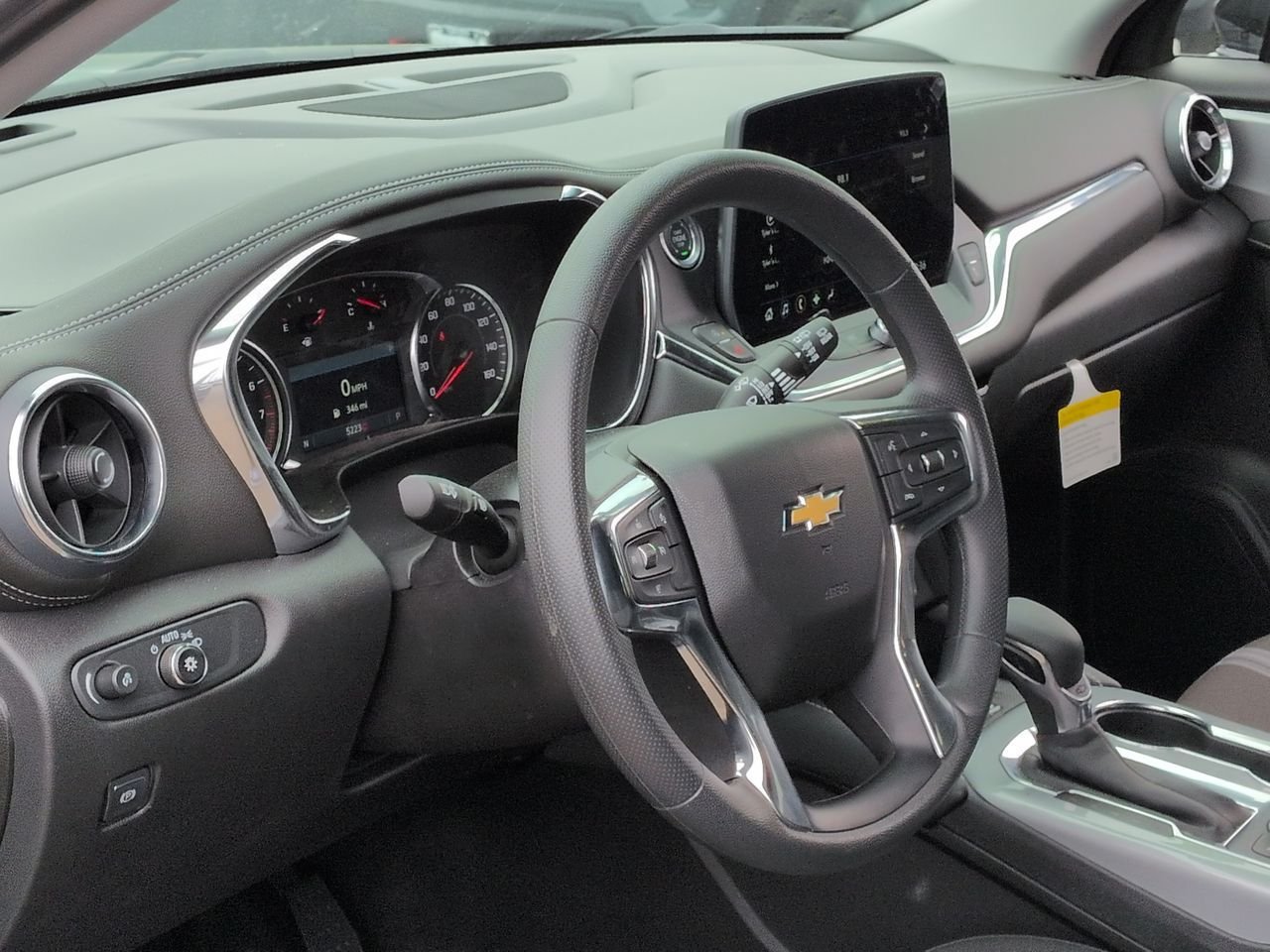 New 2026 Chevrolet Blazer LT w/ Convenience Package FWD image 10