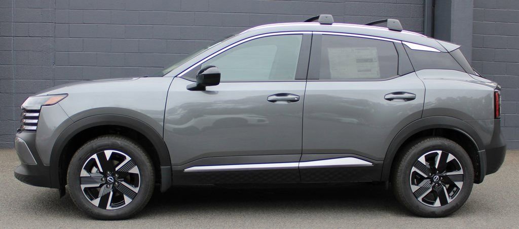 New 2026 Nissan Kicks SV w/ SV Premium Package image 2