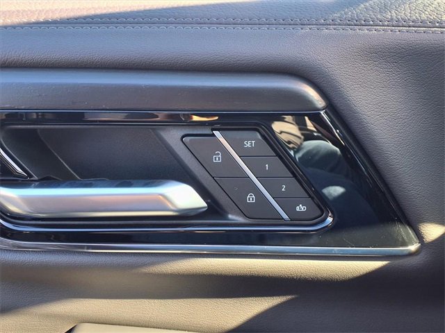 New 2026 GMC Yukon XL Denali w/ Sun & Power Step Package image 23