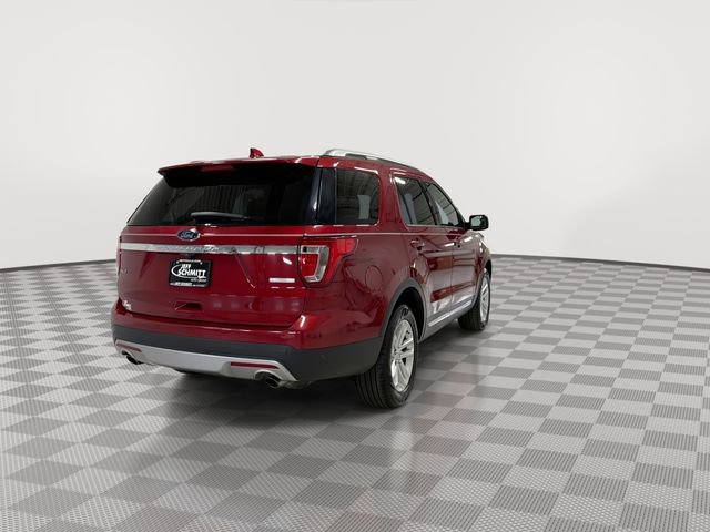Used 2016 Ford Explorer XLT w/ Equipment Group 202A image 10