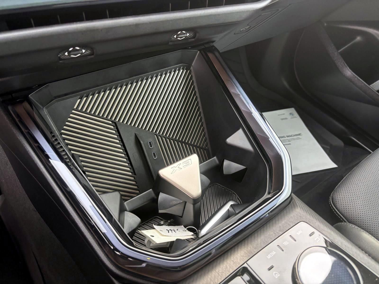 Used 2025 BMW X3 xDrive30i w/ Premium Package image 22