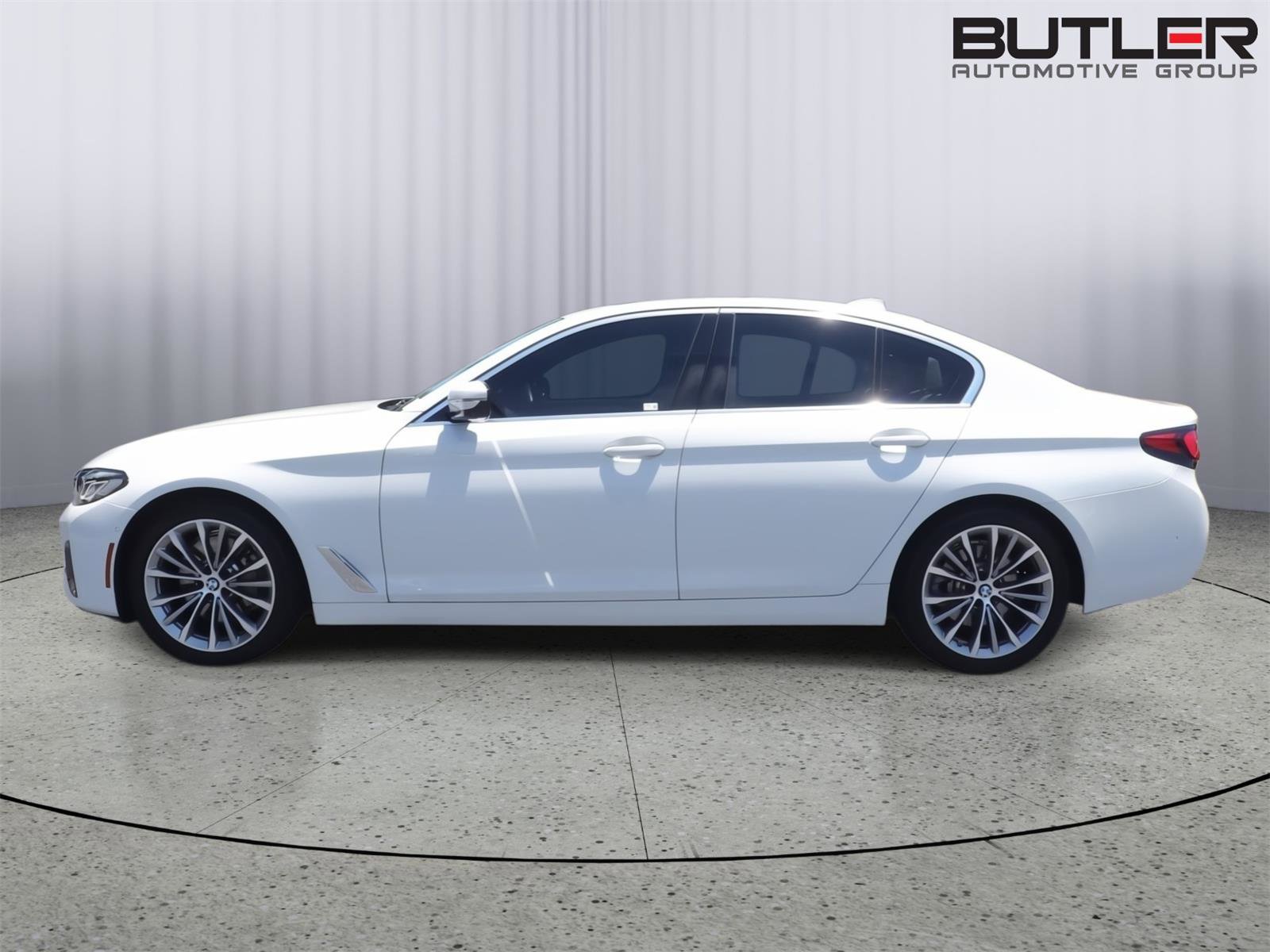 Used 2021 BMW 530i w/ Premium Package RWD image 4