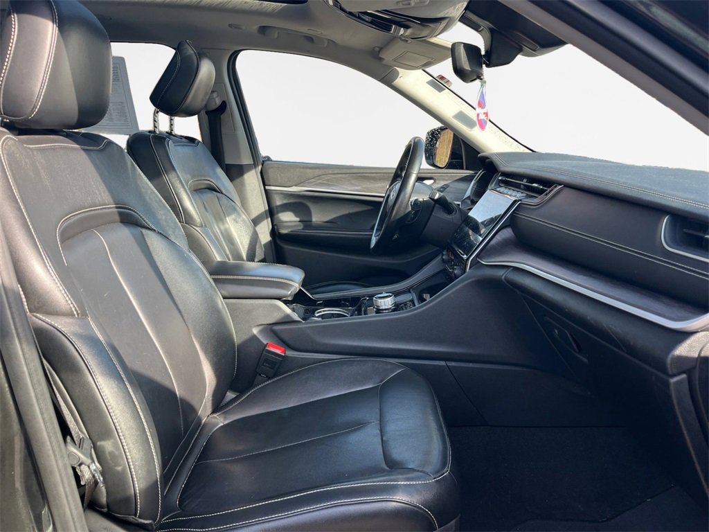 Used 2022 Jeep Grand Cherokee L Limited image 26