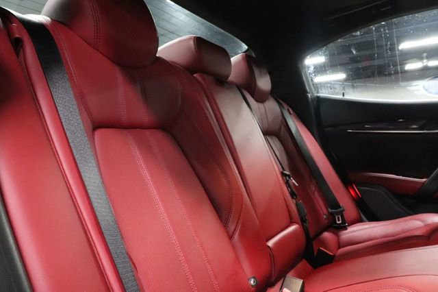 Used 2022 Maserati Ghibli Modena Q4 AWD/4WD image 23
