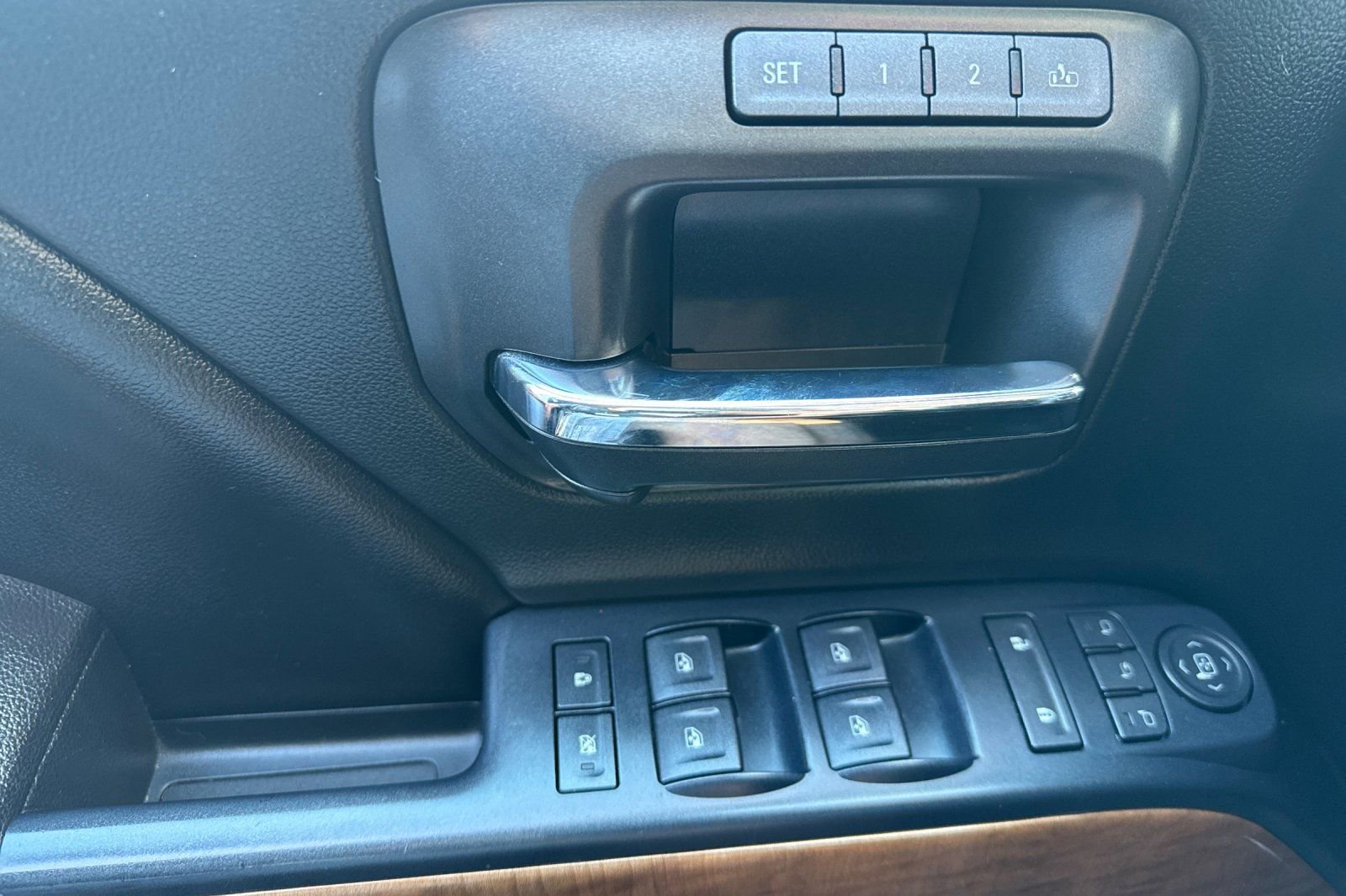 Used 2016 Chevrolet Silverado 2500 LTZ w/ Duramax Plus Package image 10